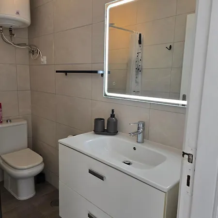 Lovely With Pool Apartment